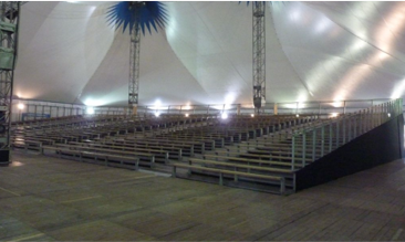 Intérieur centre commercial nécessitant expertise en sécurité incendie