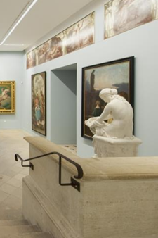 Église historique en pierre, patrimoine nécessitant protection incendie